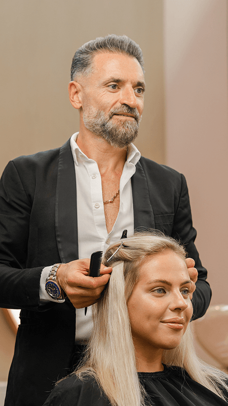 THE IDEAL SHAPE OF THE EYEBROWS IS YOUR OWN